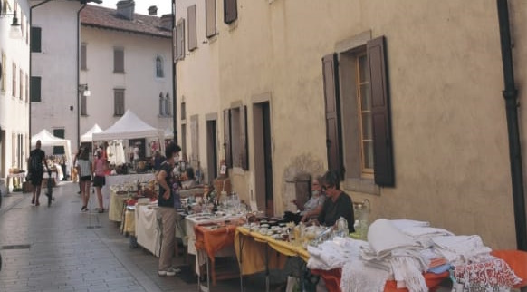 Mercanti nel Borgo